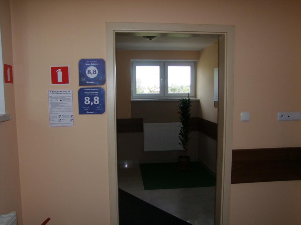 Warnenczyka 85A Bezplatny Parking, Faktura, Prywatna Lazienka, Klimatyzacja Rzeszow Bagian luar foto