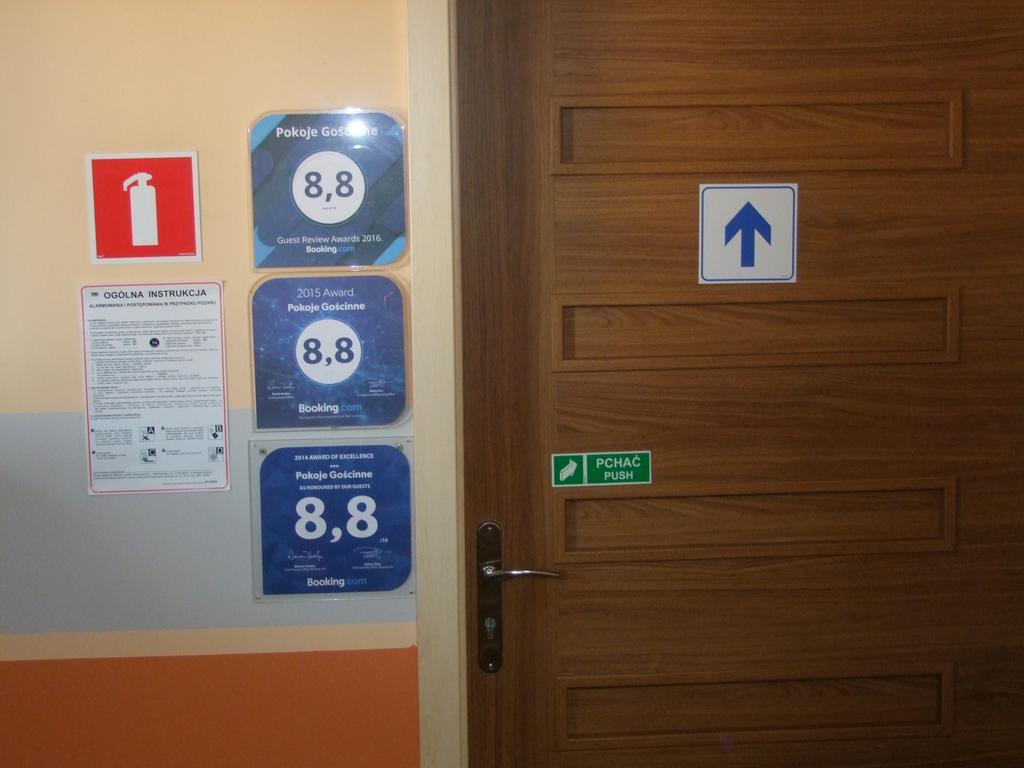 Warnenczyka 85A Bezplatny Parking, Faktura, Prywatna Lazienka, Klimatyzacja Rzeszow Bagian luar foto